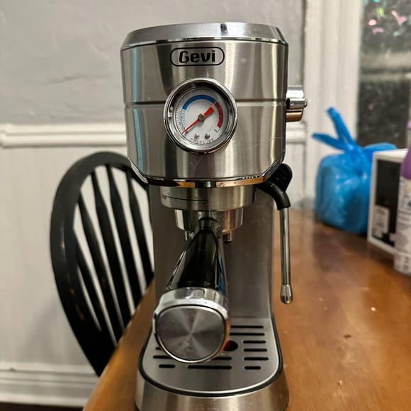 Gevi Espresso Machine in Like New Condition - Picture 3 of 5